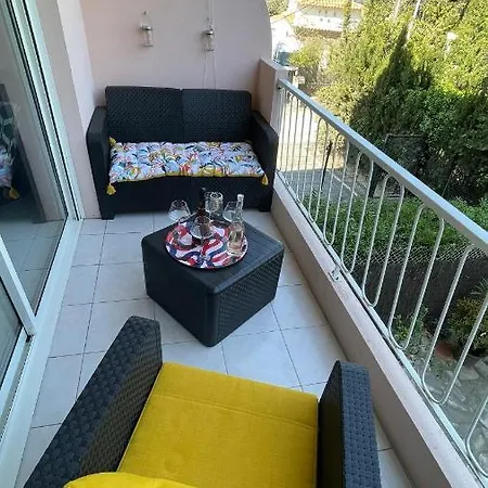 Le Nid T2 Grande Terrasse Au Parc Santa Lucia Raphael Bord De Mer Calanque A 100m * Сен-Рафаель